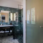 Boutique Monty Banks Villa