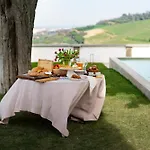 Villa Boutique Monty Banks