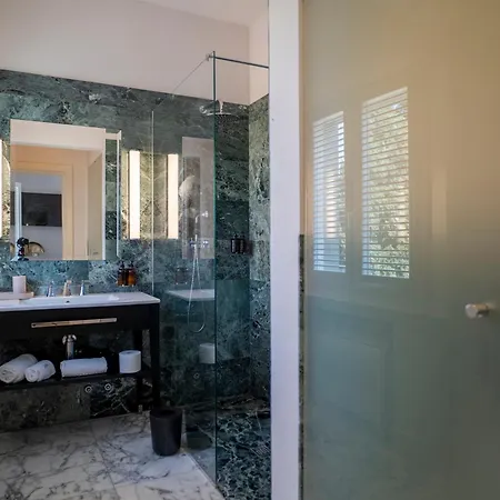 Boutique Monty Banks Villa