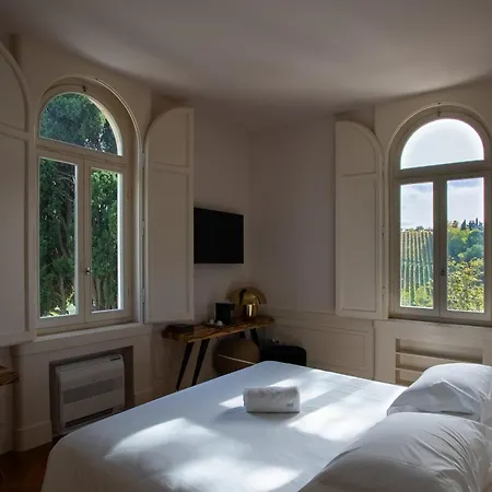 Villa Boutique Monty Banks