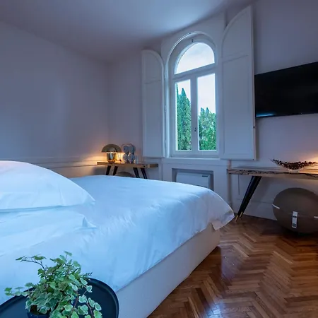 Boutique Monty Banks Villa Cesena