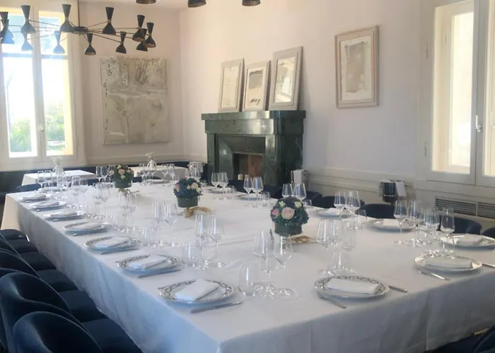 Βίλα Boutique Monty Banks *