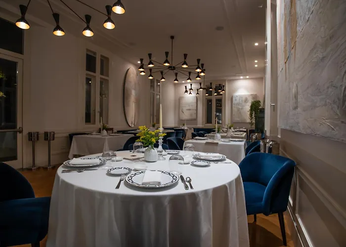 Boutique Monty Banks *