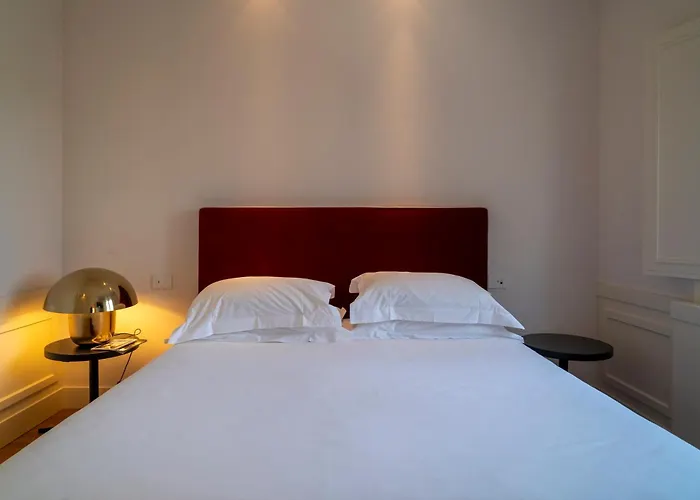 Boutique Monty Banks تشيزينا